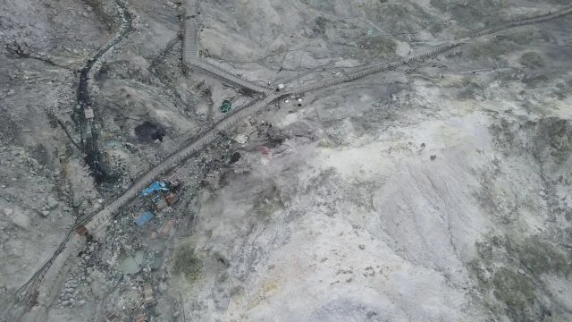 立山室堂平地獄谷カジヤ地獄の空撮